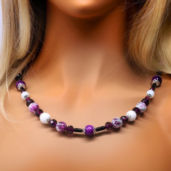 Necklace Amethyst Crystal Black Onyx White Purple Painted Beads Bead Capping - Picture 1 of 3